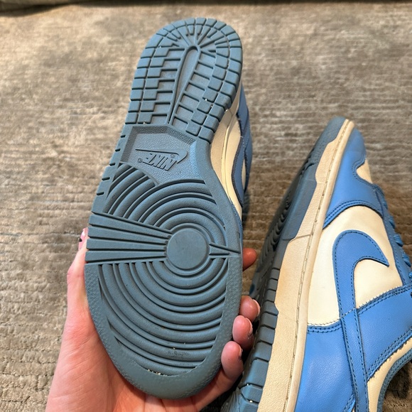 baby blue Nike dunks. Size women’s 8. - Picture 3 of 5